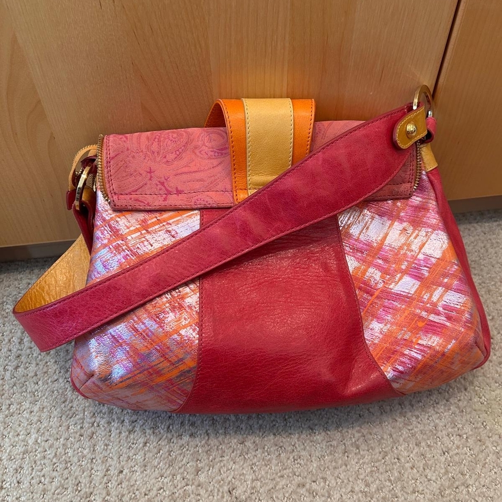 Chic Multicolor Shoulder Bag - image 1